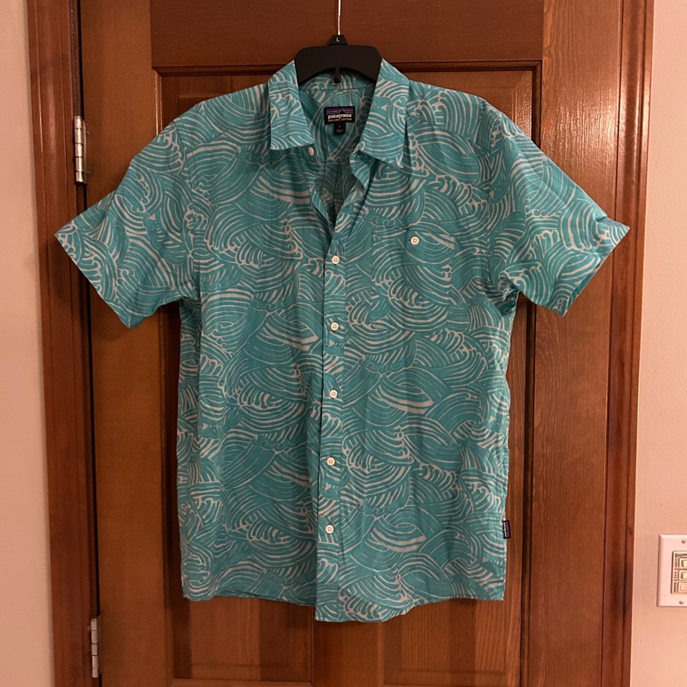 Patagonia Teal Patterned Casual Shirt